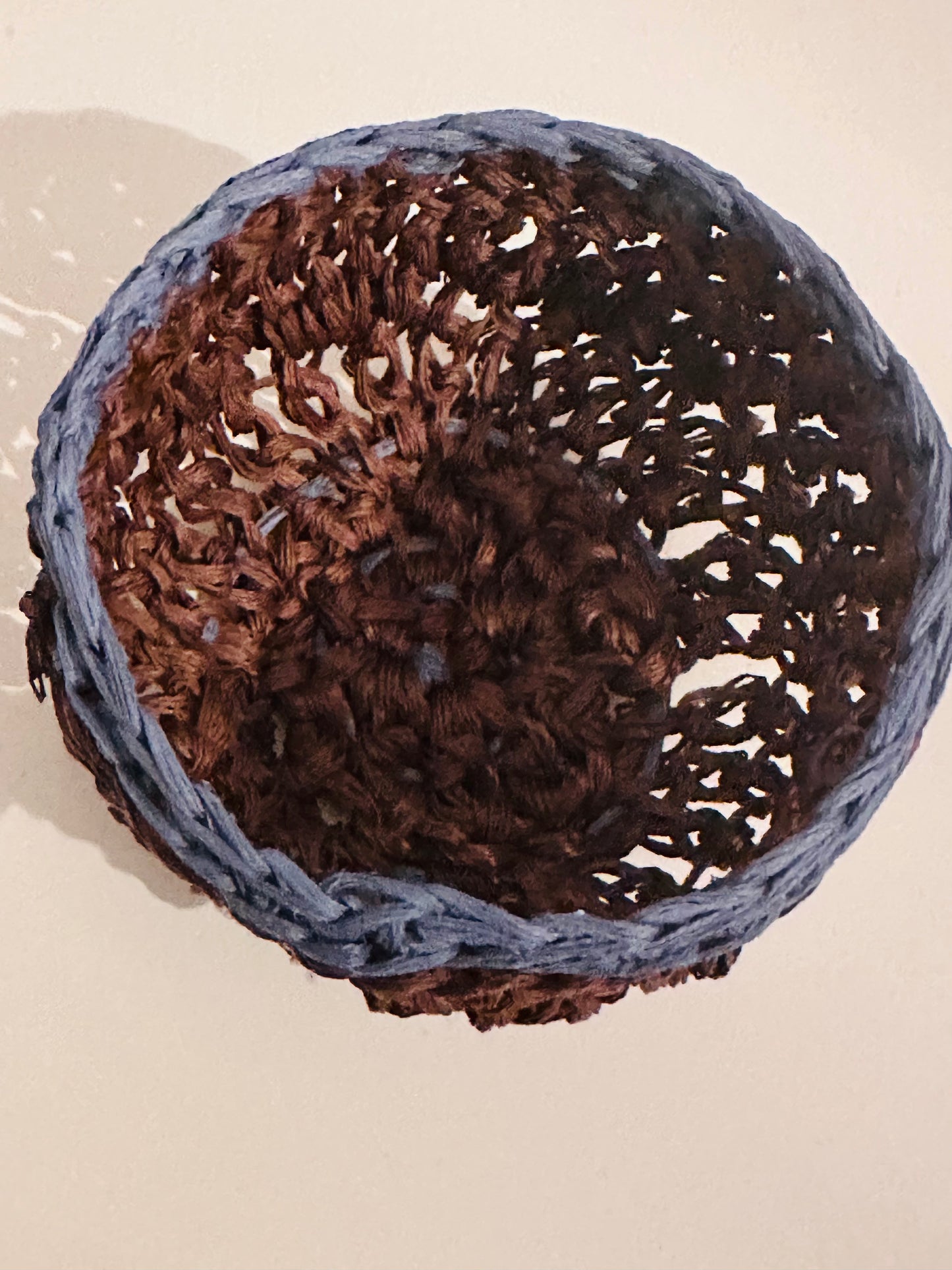 Small basket brown w/ blue stripe