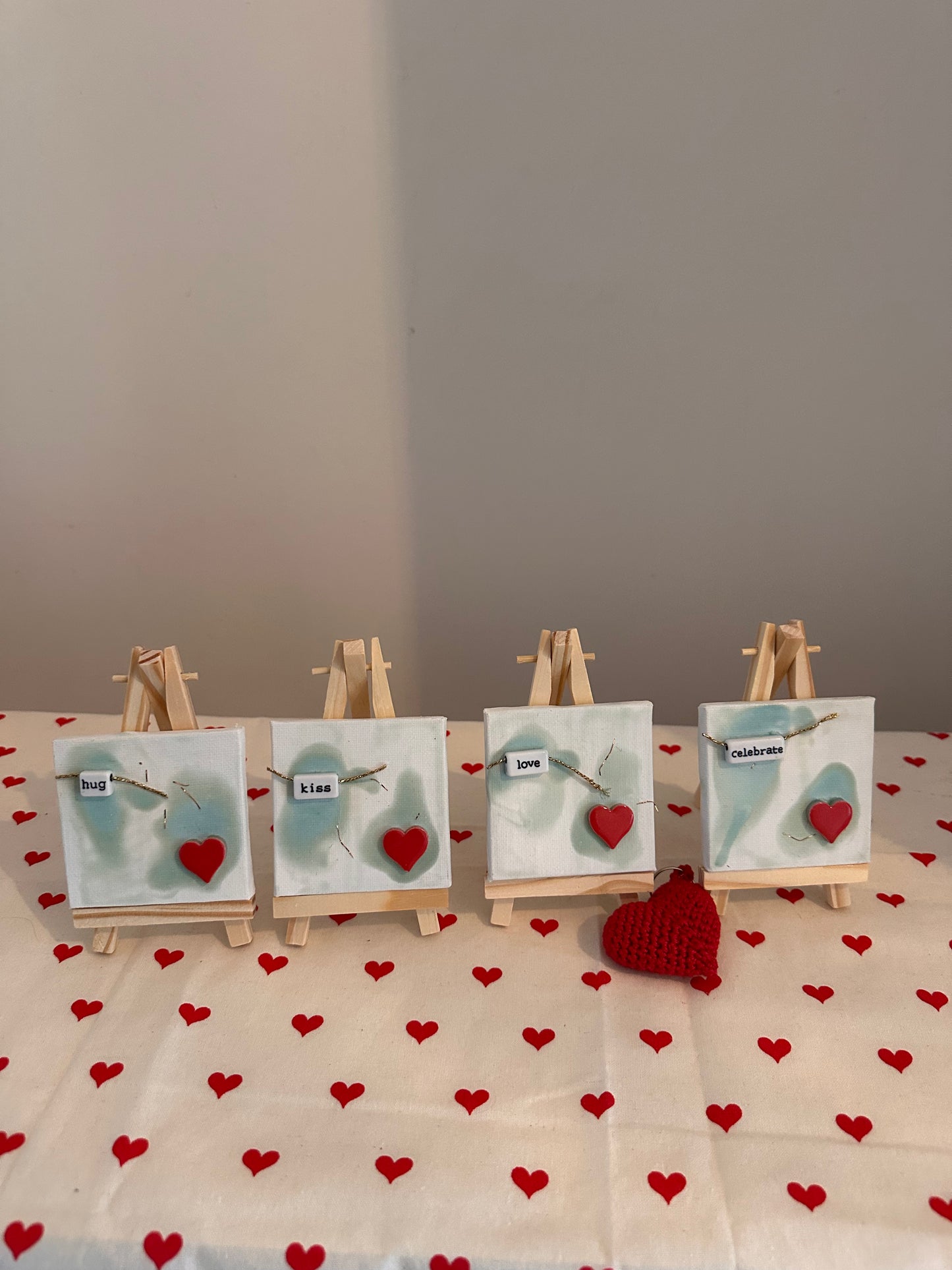Hugs - mini canvas Hug/Kiss/Love/Celebrate